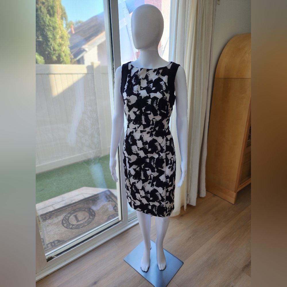 H&M Black & White Business Dress Size 8!